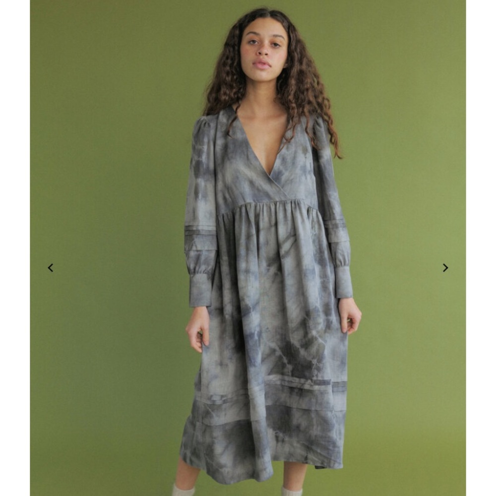 Nàdarra dress in moss
